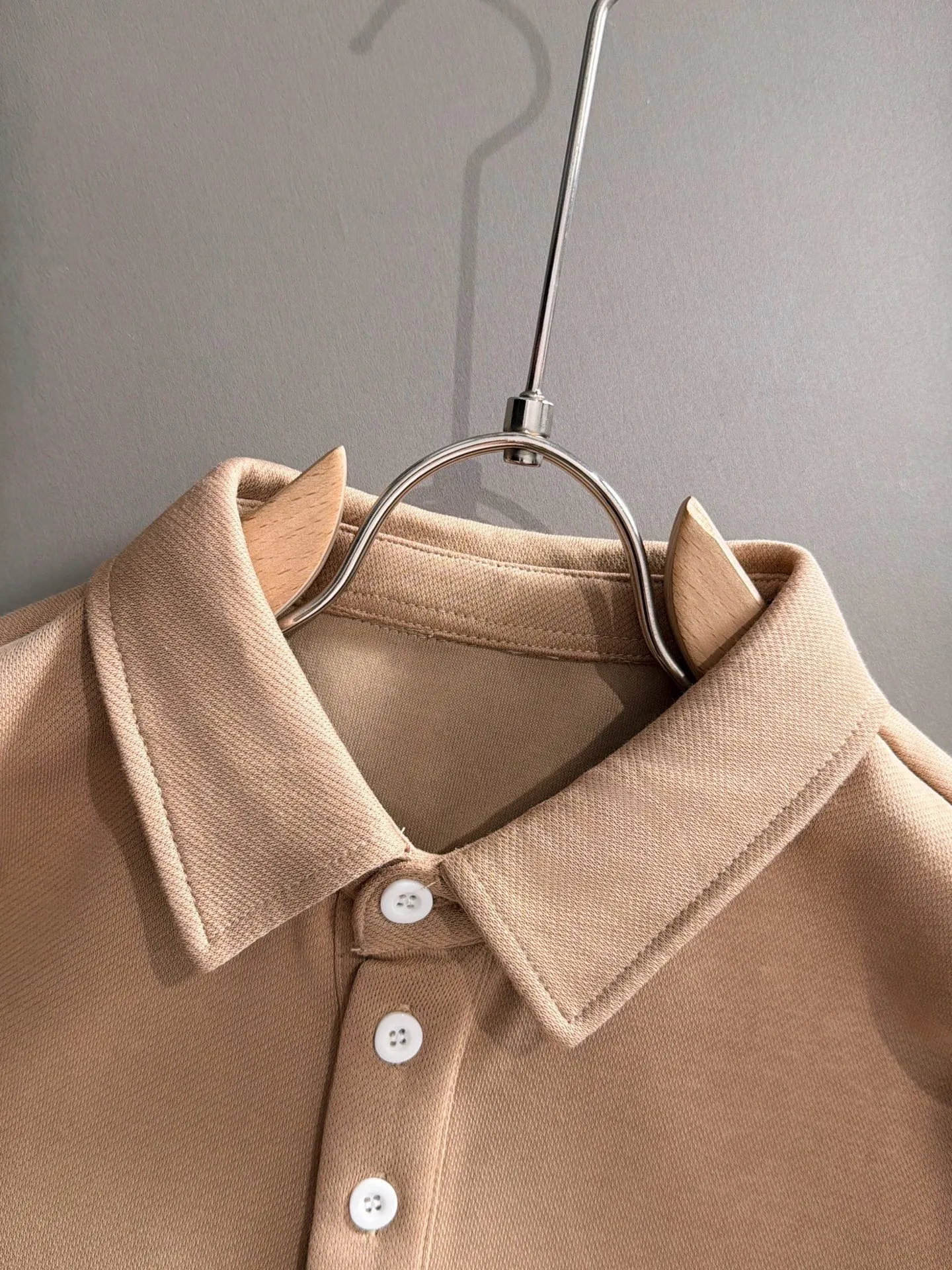 Mengkou's exclusive first release of the 2026 autumn and winter New Arrival sweatshirt long-sleeved men and women. Same Style. Many stars have the same style. Craftsmanship that cannot be copied by ordinary small workshops. We are not afraid of any challenges in terms of materials, detail restoration and craftsmanship, just to provide you with wonderful products. Compare the top Original versions at will. No expense is spared just to make it better. Unique imported fabric feel. Purely imported German machine production. Precision operation. Thousands of needles density. A full set of New Arrival accessories with three standards can be customized simultaneously. Versatile upper body is fashionable, a perfect choice for autumn and winter, and a must-have item. Sizes table: M-4XL (please state your height and weight when placing an order)
